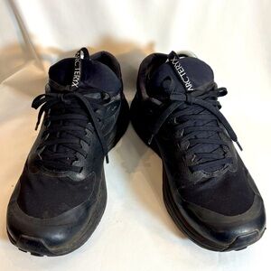 Arc'teryx SZ 8.5 Lace Up Sneakers Horvan LD2 Vibram Sole Athletic Shoes